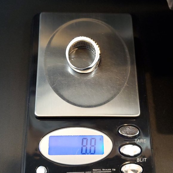 Size 8 925 Sterling Silver Pavement Cubic Zirconia With Black Onyx Gems Ring - Picture 8 of 8